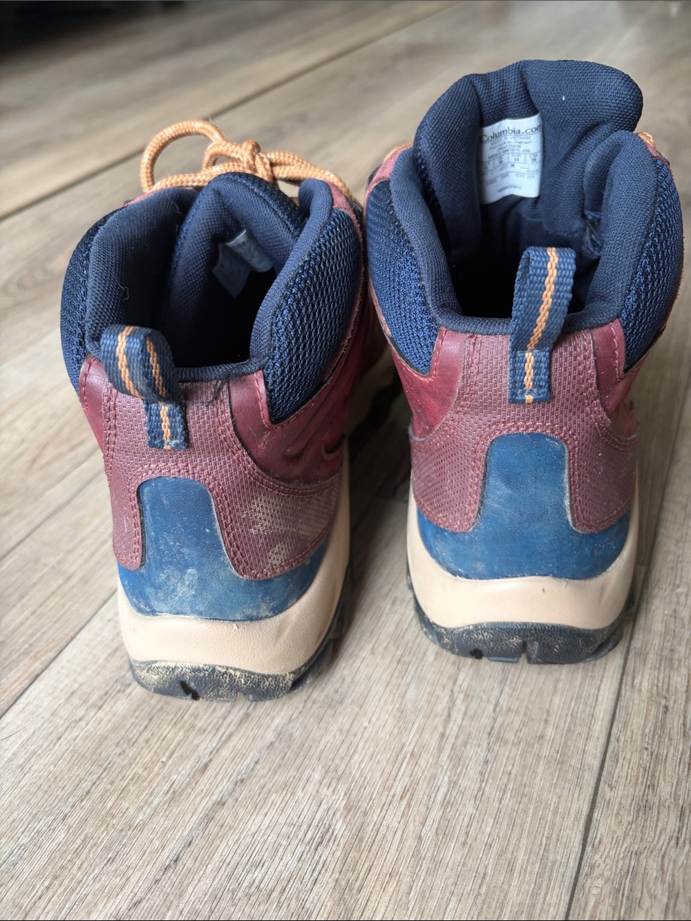 Columbia Men's Burgundy and Navy Leather Hiking Boots - Picture 3 of 4